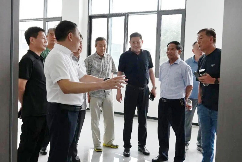 百年非遗守匠心 领导视察启新程——景坤板鸭以传承创新擦亮山东好品名片-图片6